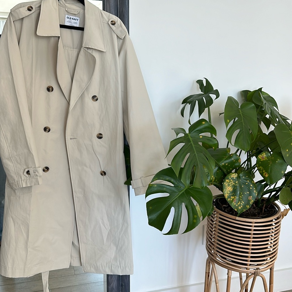 BNWOT- XL tall trench coat